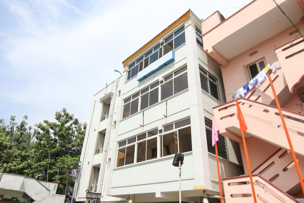 Oyo 9207 Chakri Guest House วิสาขปัตนัม ภายนอก รูปภาพ